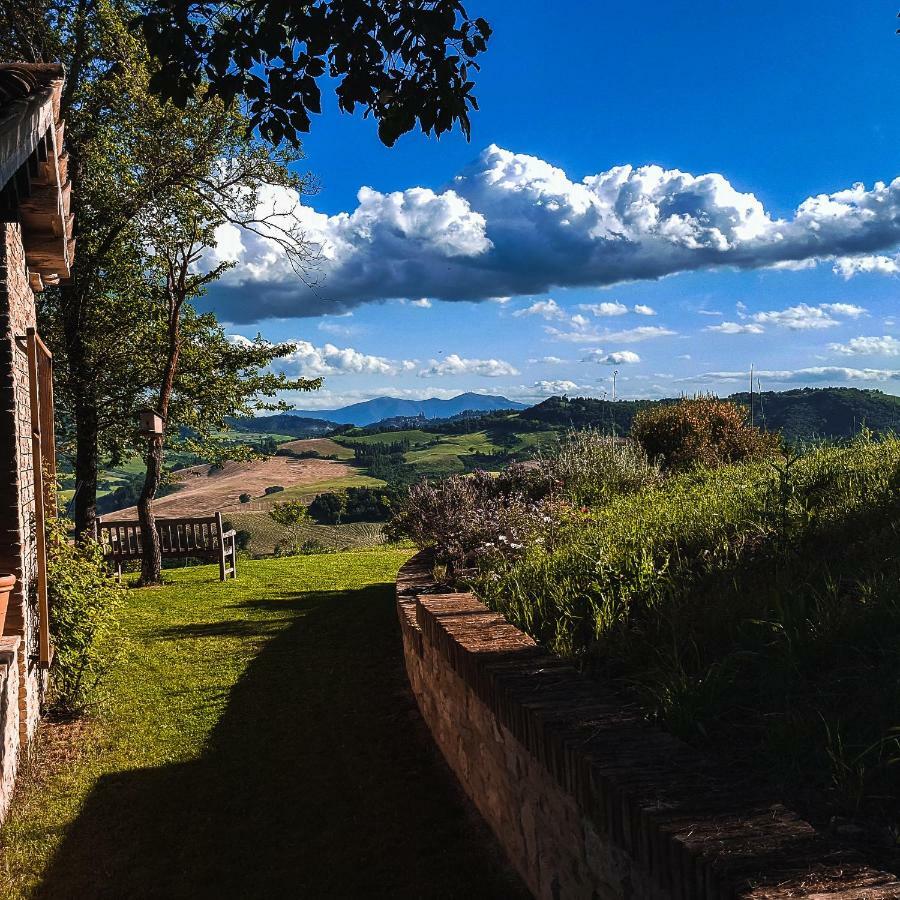 Gasthaus Il Casale Del Duca Urbino Exterior foto