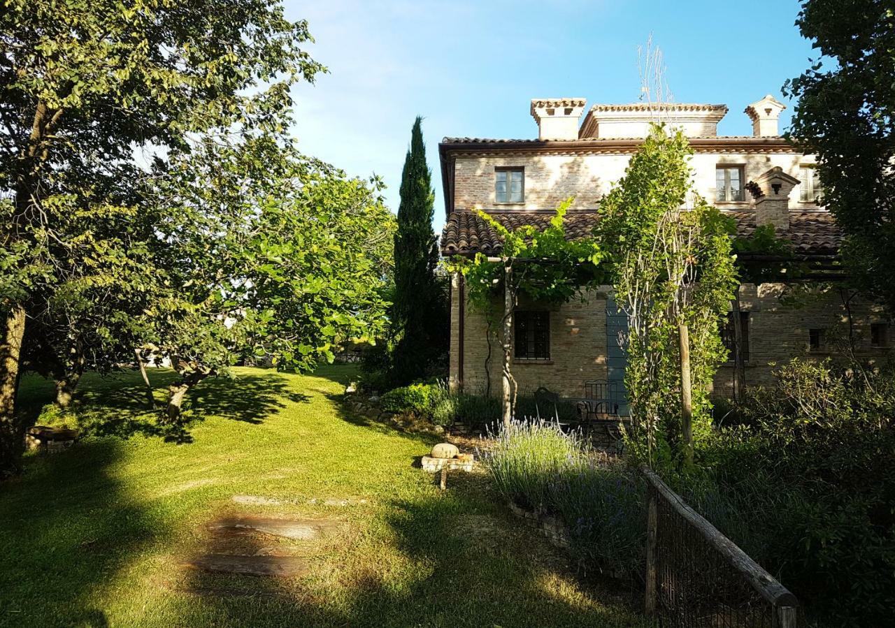 Gasthaus Il Casale Del Duca Urbino Exterior foto