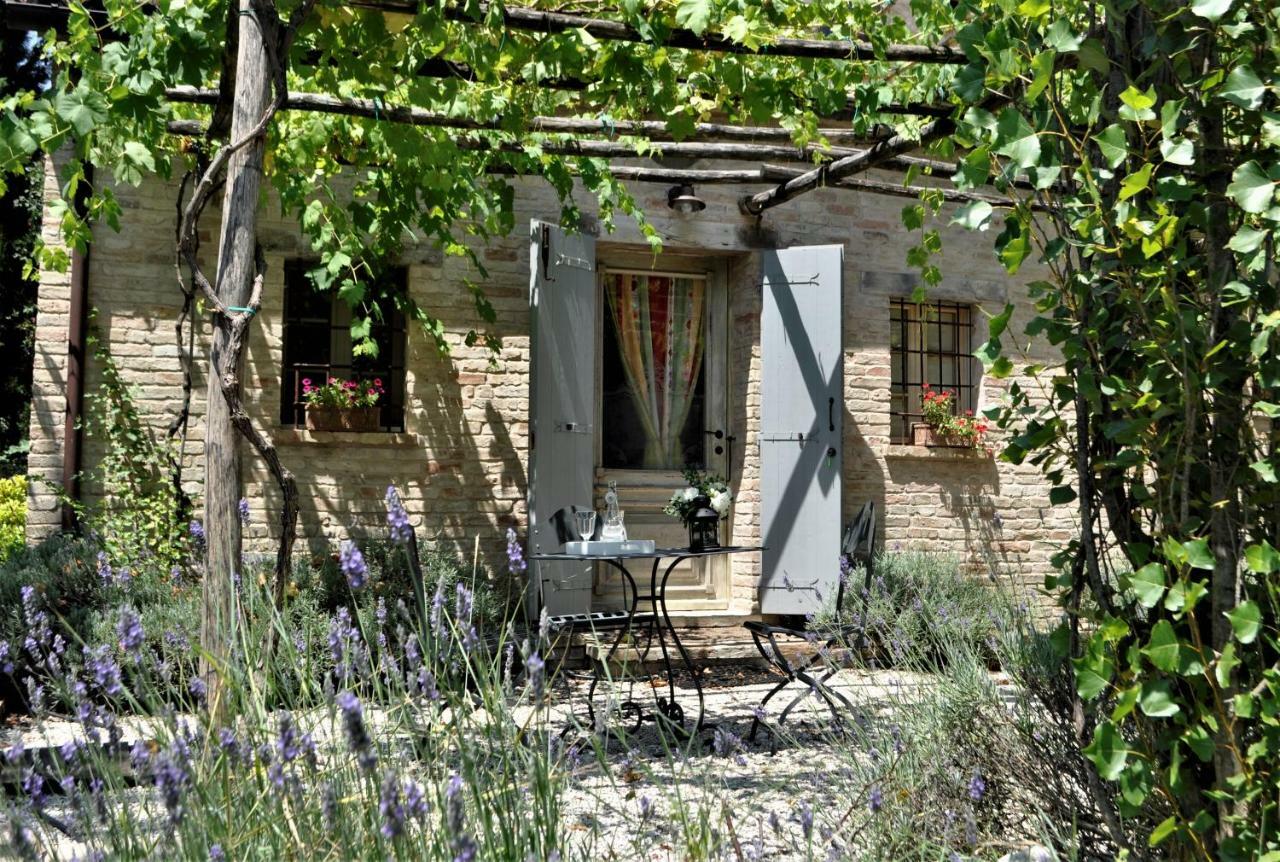 Gasthaus Il Casale Del Duca Urbino Exterior foto